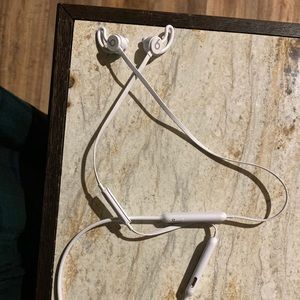 Wireless beats by Dre